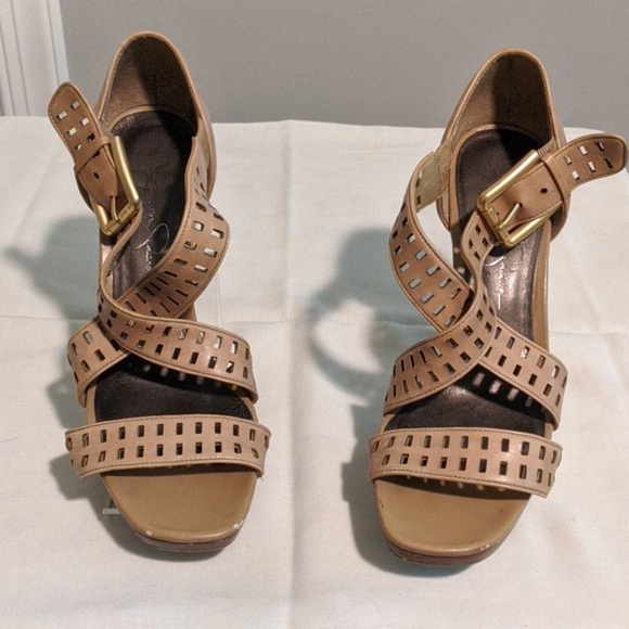 Jessica Simpson heels / pumps - Picture 1 of 8